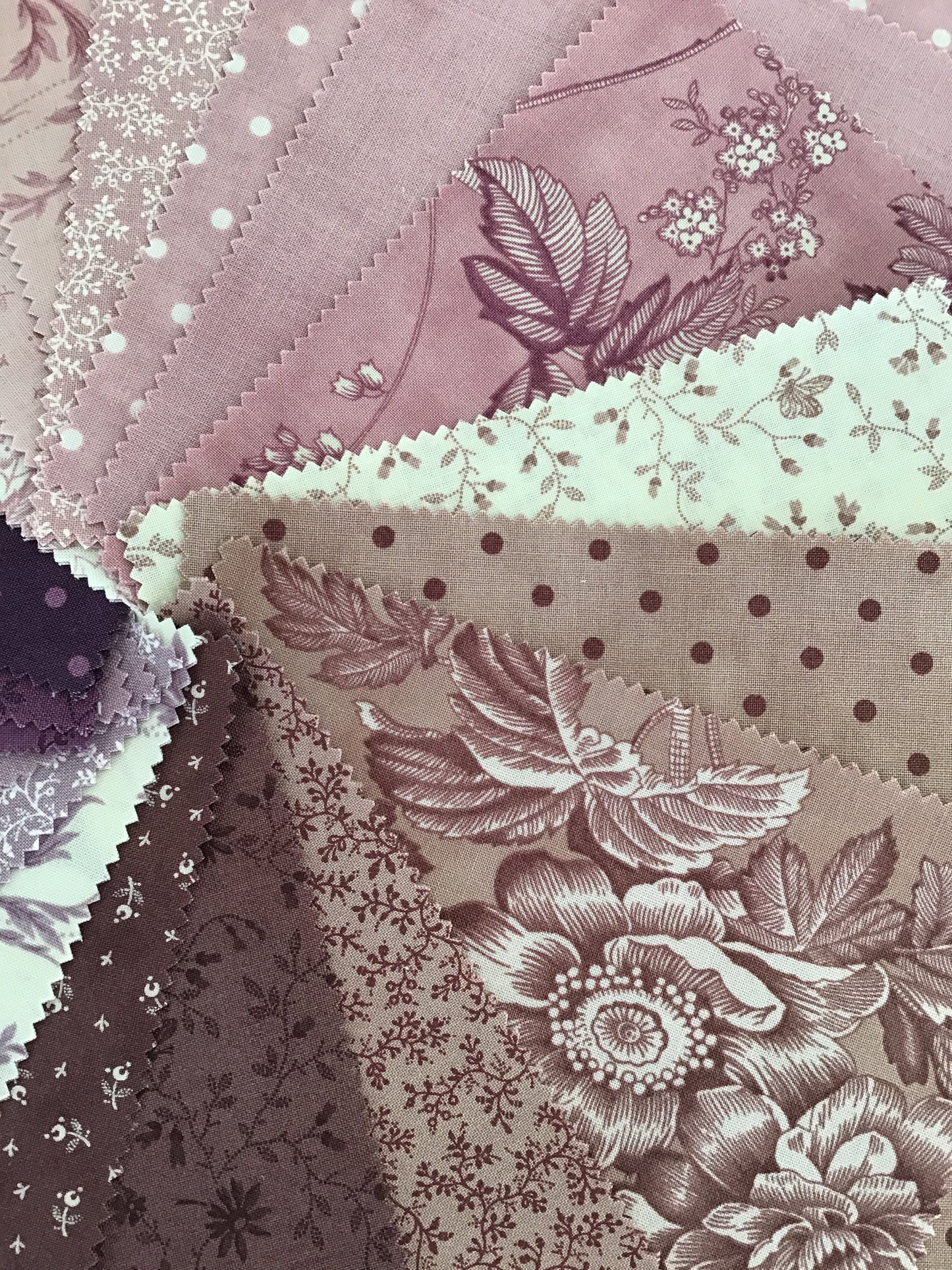 3 Sisters Favorites Vintage Linens Lavender Fields Charm Pack