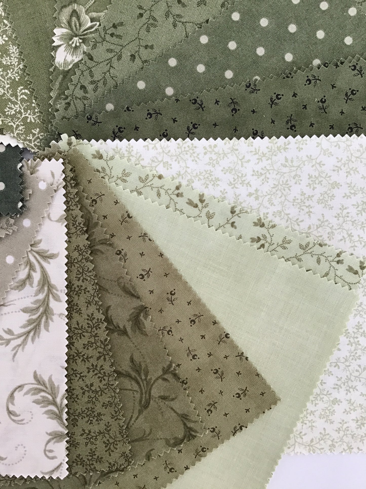 3 Sisters Favorites Vintage Linens Meadow Greens Charm Pack