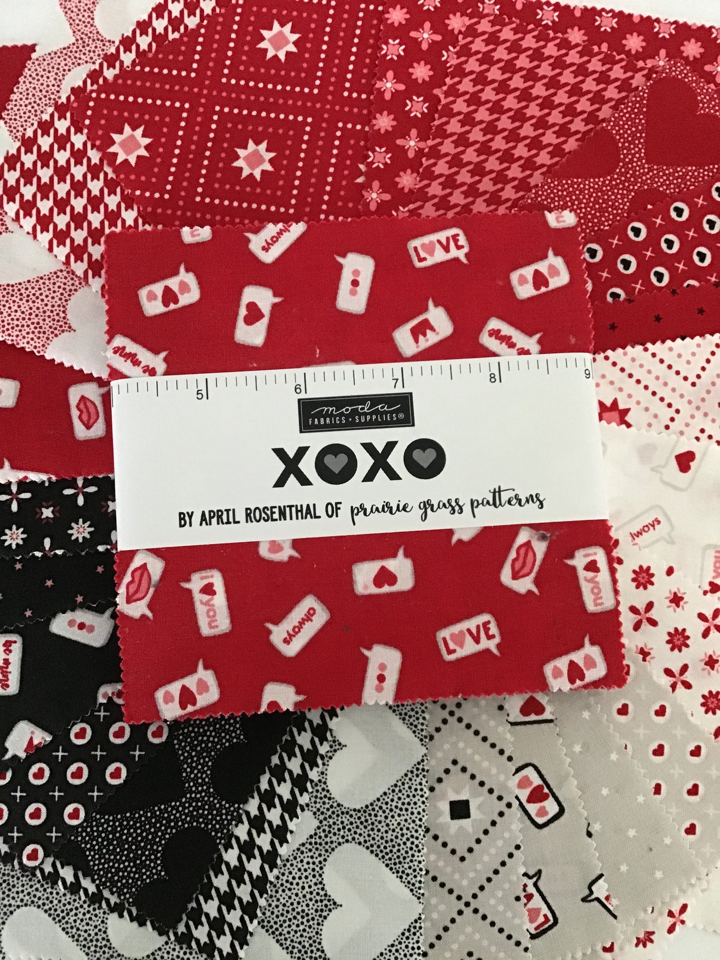 XOXO Charm Pack by April Rosenthal of Prairie Grass Patterns for Moda Fabrics, Valentine-Inspired Charm Pack