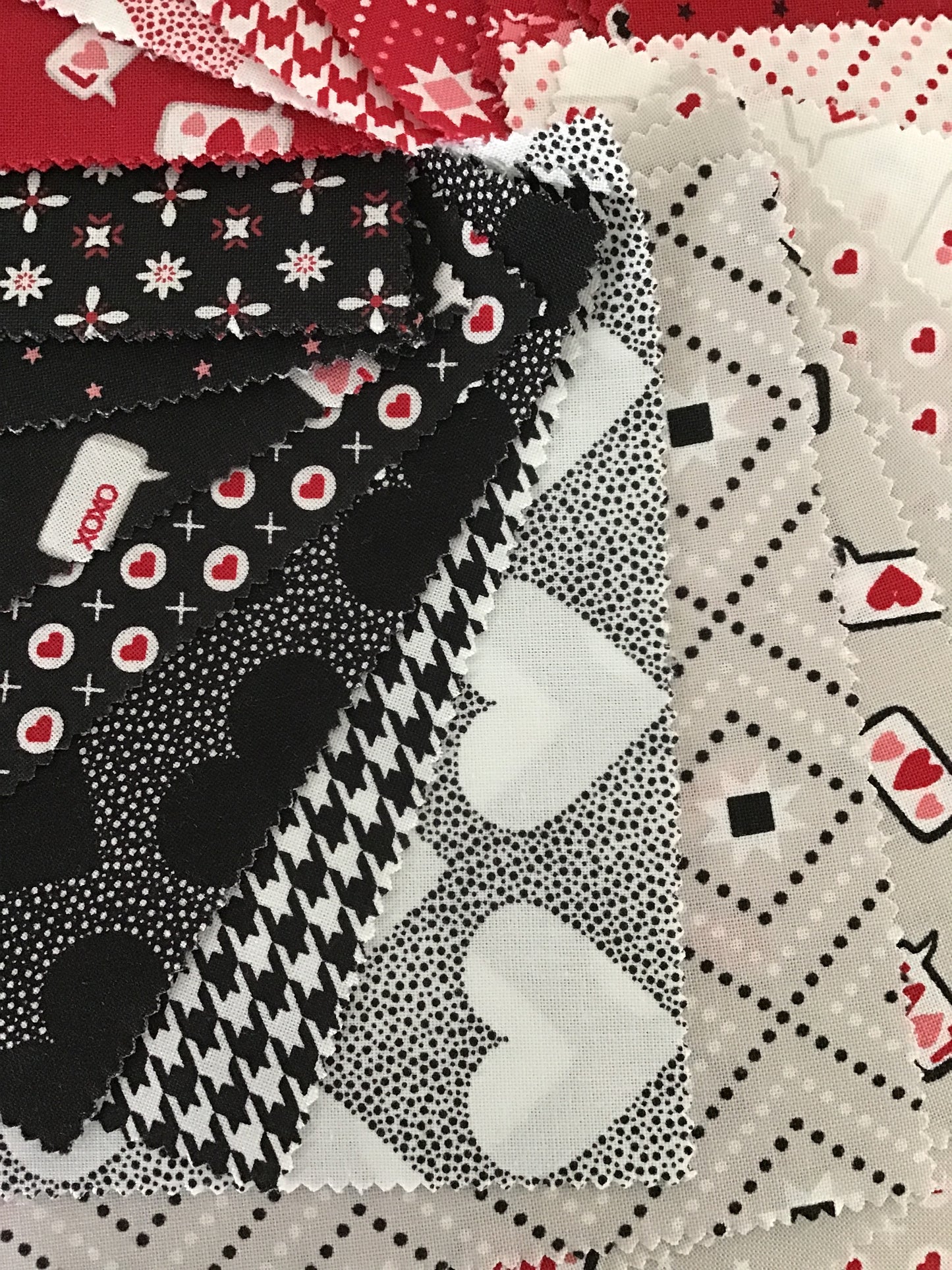 XOXO Charm Pack by April Rosenthal of Prairie Grass Patterns for Moda Fabrics, Valentine-Inspired Charm Pack